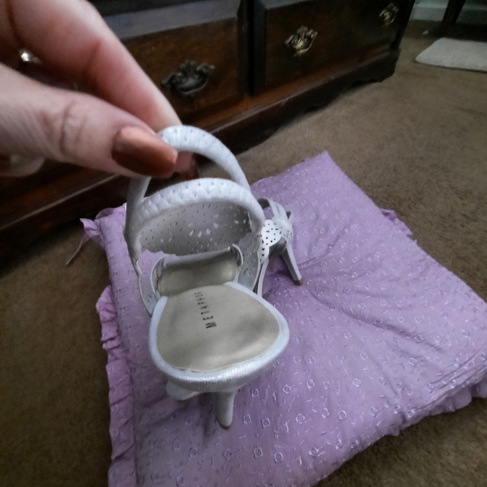 Metaphor women's size 10 silver dress shoes - Picture 7 of 8